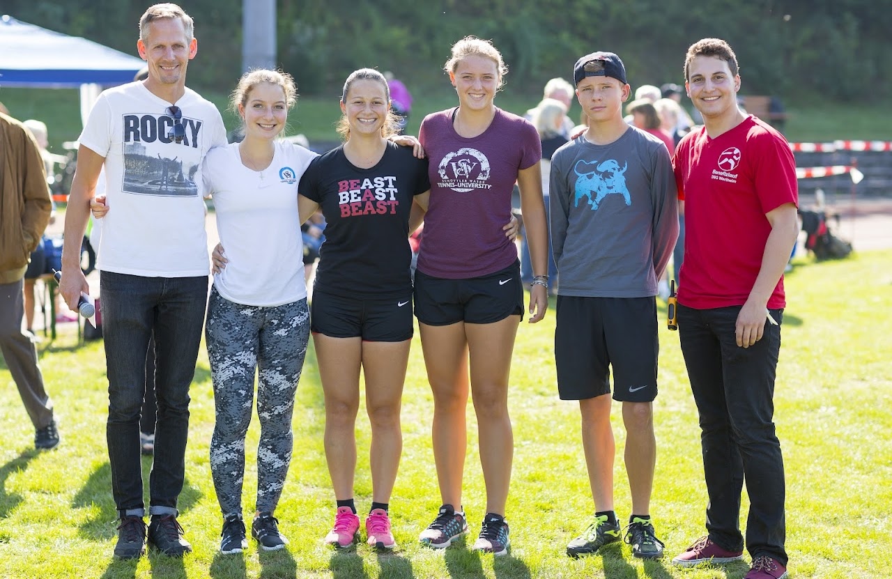 Bild vom 9. Benefizlauf im Jahr 2016. Dies ist das 44. Bild.